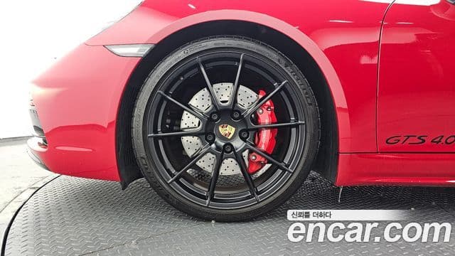 Porsche 718 Cayman 2023 — Photo 8/20
