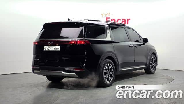 Kia Carnival, 2022