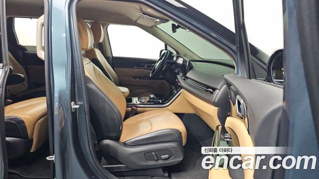 Kia Carnival 2020 — Şəkil 11/20