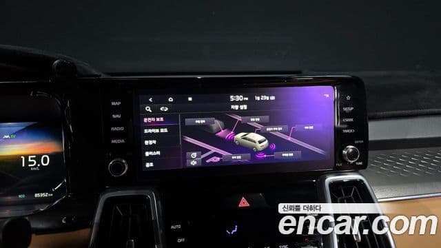 Kia Sorento 2022 — ფოტო 14/20
