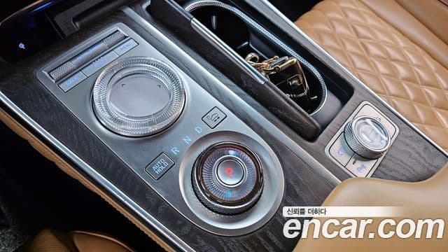 Genesis GV80 2020 — ფოტო 8/20