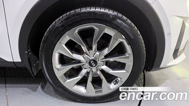 Kia Sorento 2020 — ფოტო 5/20
