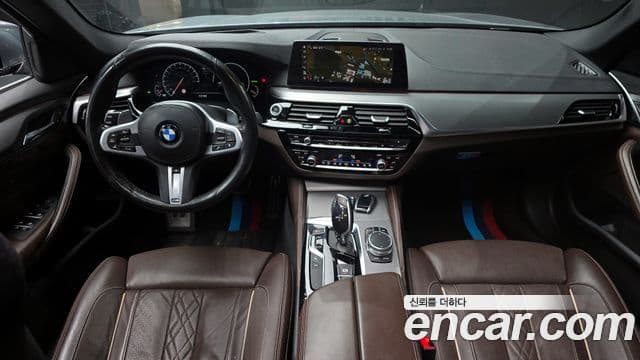 BMW 5 Series 2019 — Şəkil 7/20