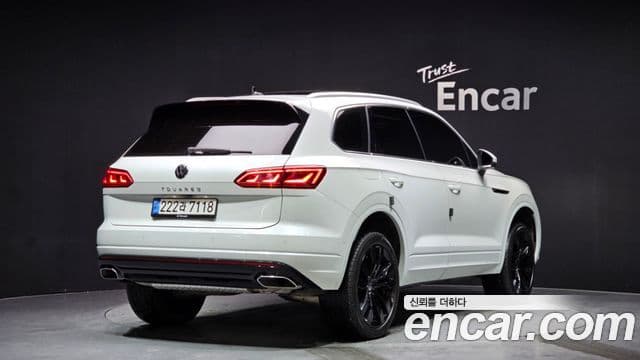 Volkswagen Touareg 2023 — фото 2 из 20