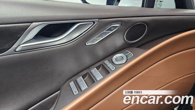 Genesis Electrified G80 2021 — фото 14 из 20