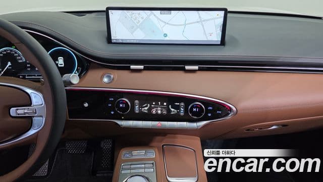 Genesis GV70 2022 — ფოტო 15/20