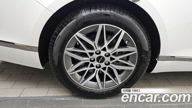 Genesis Electrified G80 2024 — ფოტო 5/20