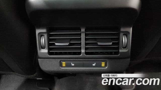 Land Rover Range Rover Evoque 2021 — Şəkil 19/20