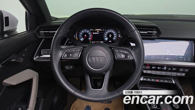 Audi A3 2023 — ფოტო 13/20