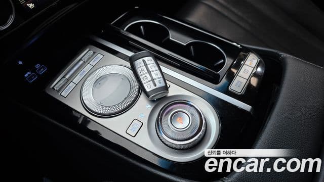Genesis Electrified G80 2021 — ფოტო 9/20