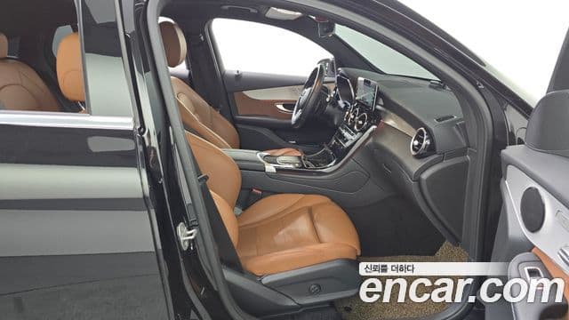 Mercedes-Benz GLC-Class 2021 — Şəkil 11/20