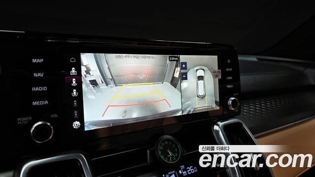 Kia Sorento 2022 — Şəkil 15/20