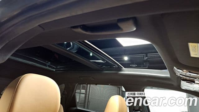Kia Sorento 2022 — Şəkil 18/20