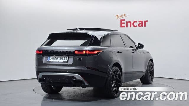 Land Rover Range Rover Velar 2018 — Photo 11/19