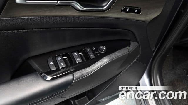 Kia Sportage 2021 — Фото 11/20