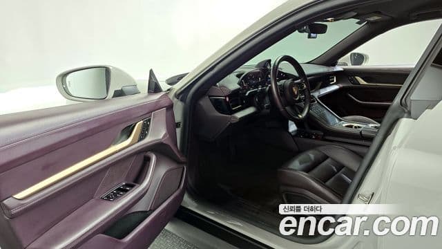 Porsche Taycan 2022 — ფოტო 6/20