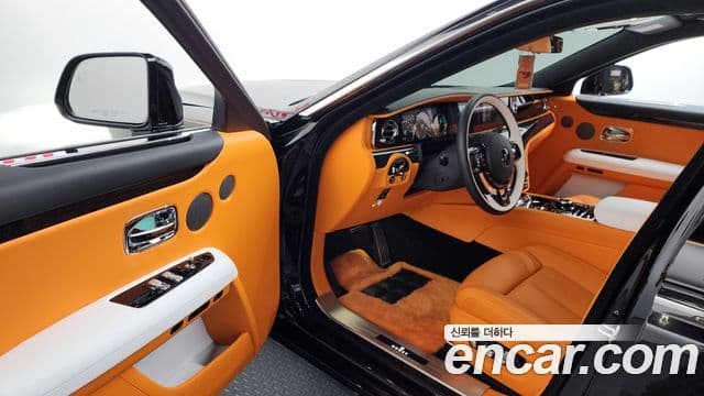 Rolls-Royce Ghost 2024 — Şəkil 8/20