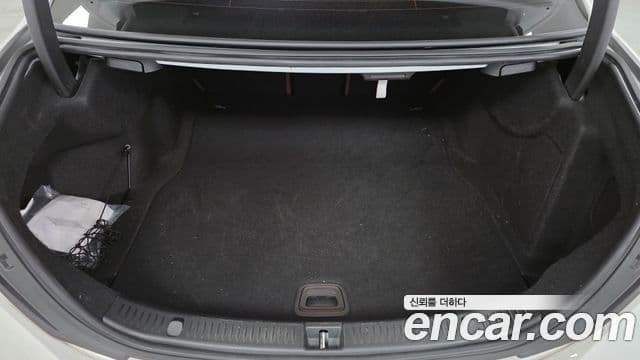 Mercedes-Benz E-Class 2023 — ფოტო 2/17