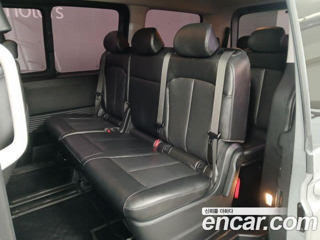 Hyundai Staria 2021 — ფოტო 10/20