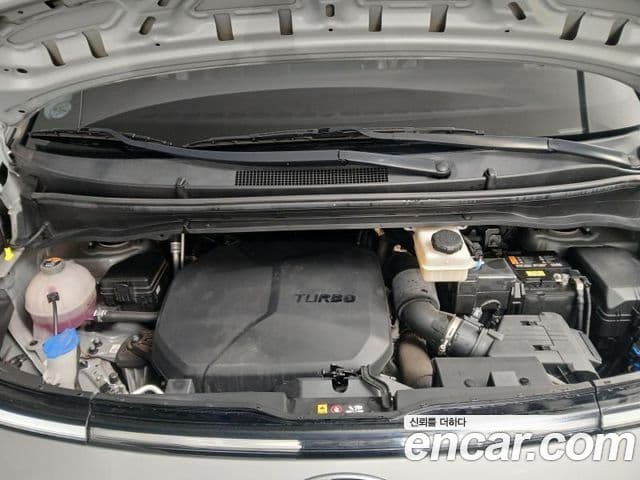 Hyundai Staria 2021 — ფოტო 19/20