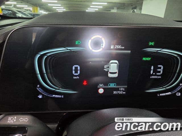 Kia Niro 2022 — Şəkil 6/16