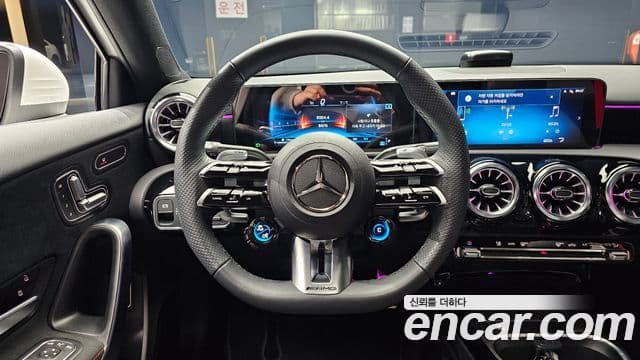 Mercedes-Benz A-Class 2024 — фото 13 из 20