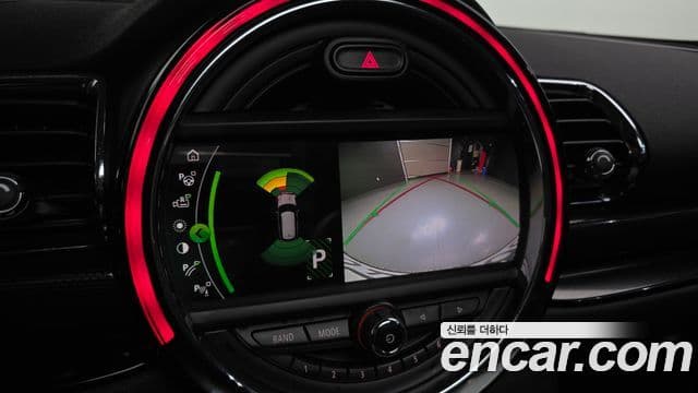 Mini Cooper Clubman 2019 — Şəkil 16/20