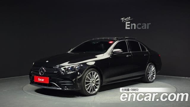 Mercedes-Benz E-Class 2022 — Şəkil 10/20