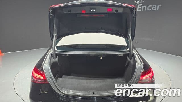 Mercedes-Benz E-Class 2022 — Şəkil 20/20