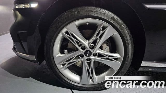 Genesis G90 2023 — ფოტო 4/20