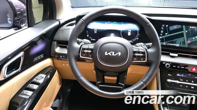 Kia Carnival 2023 — ფოტო 13/20