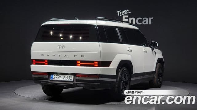 Hyundai Santa Fe 2024 — Photo 18/20