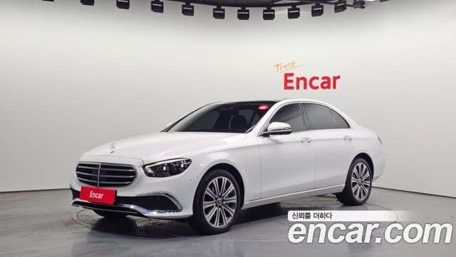 Mercedes-Benz E-Class 2021 — ფოტო 1/20