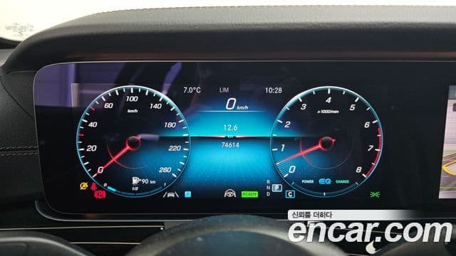 Mercedes-Benz E-Class 2021 — ფოტო 6/20