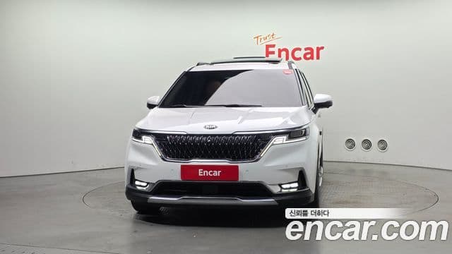 Kia Carnival 2021 — Фото 3/20