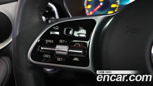 Mercedes-Benz GLC-Class 2021 — ფოტო 18/20