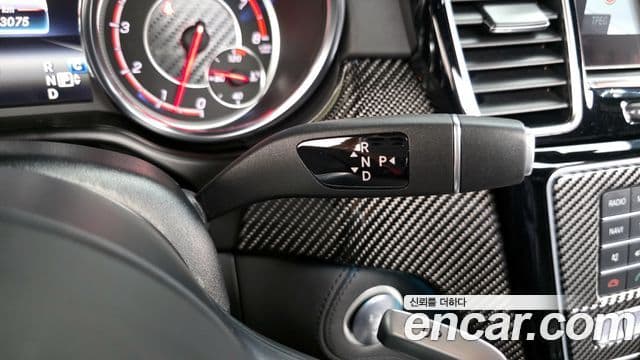 Mercedes-Benz GLE-Class 2019 — Фото 9/20
