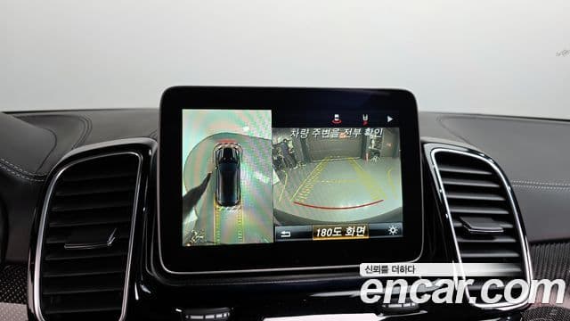 Mercedes-Benz GLE-Class 2019 — Фото 15/20