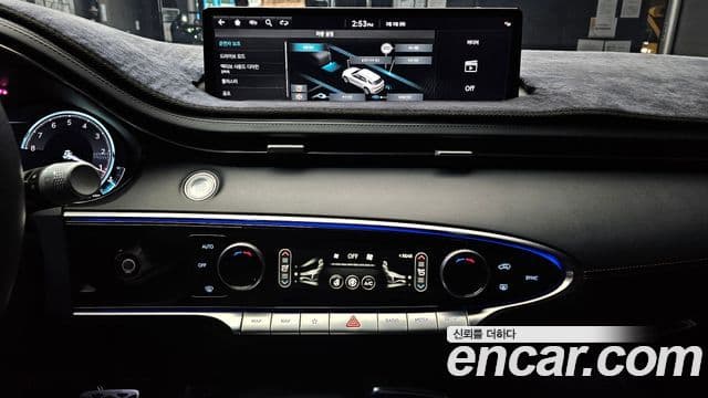 Genesis GV70 2021 — фото 16 из 20