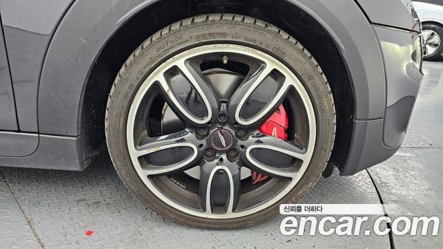 Mini Cooper S 2021 — ფოტო 5/20
