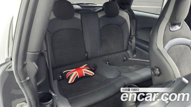 Mini Cooper S 2021 — ფოტო 12/20