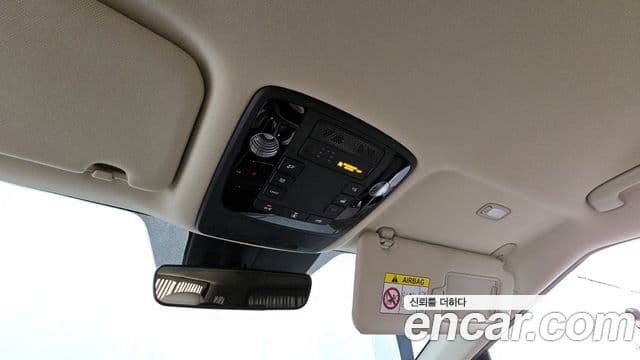 Kia Carnival 2021 — Şəkil 16/20