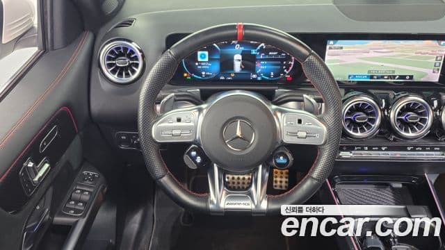Mercedes-Benz GLB-Class 2023 — Şəkil 13/20