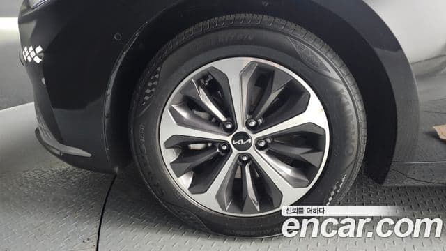 Kia K8 2022 — ფოტო 5/20