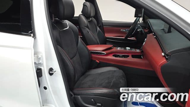Genesis GV70 2021 — фото 10 из 20