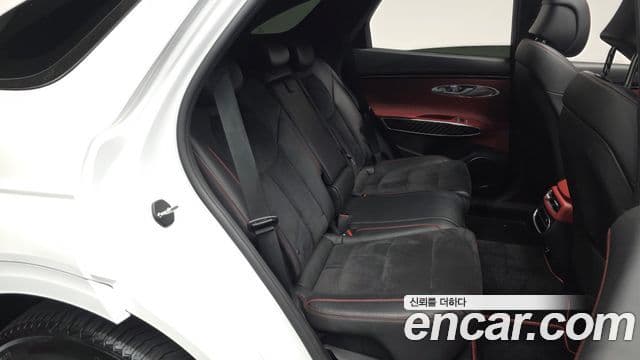 Genesis GV70 2021 — фото 11 из 20