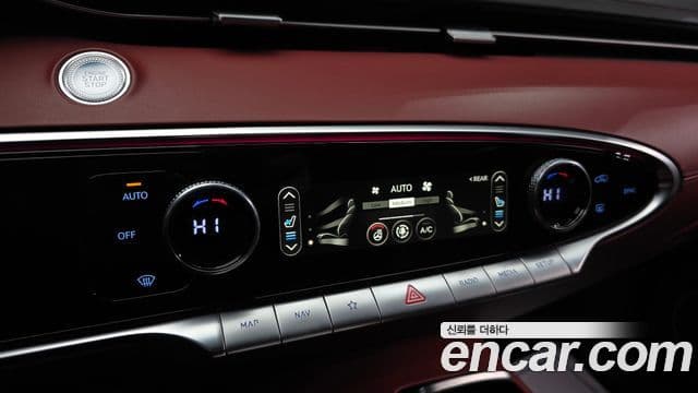 Genesis GV70 2021 — фото 18 из 20