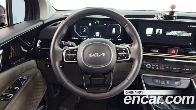 Kia Carnival 2024 — Фото 13/20