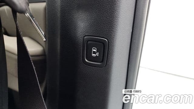 Kia Carnival 2024 — Фото 18/20