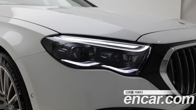 Mercedes-Benz E-Class 2025 — ფოტო 19/20